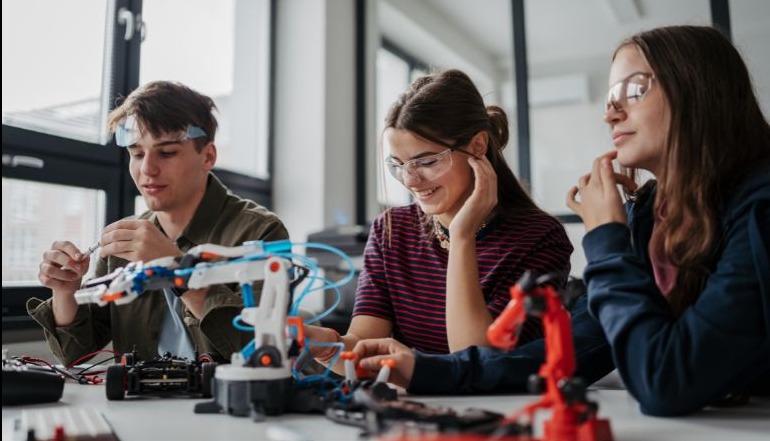 The Power of Student Tech Teams: Building Leadership Through Service